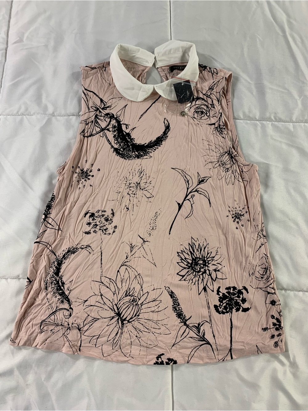 New with tags SUZY SHIER top womens size L